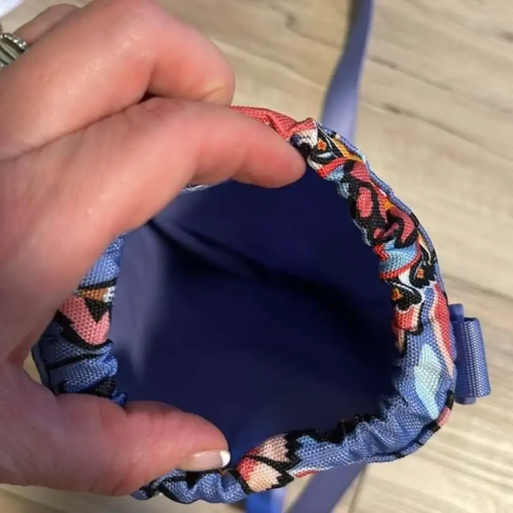NWT Vera Bradley Lighten Up Water Bottle Crossbody